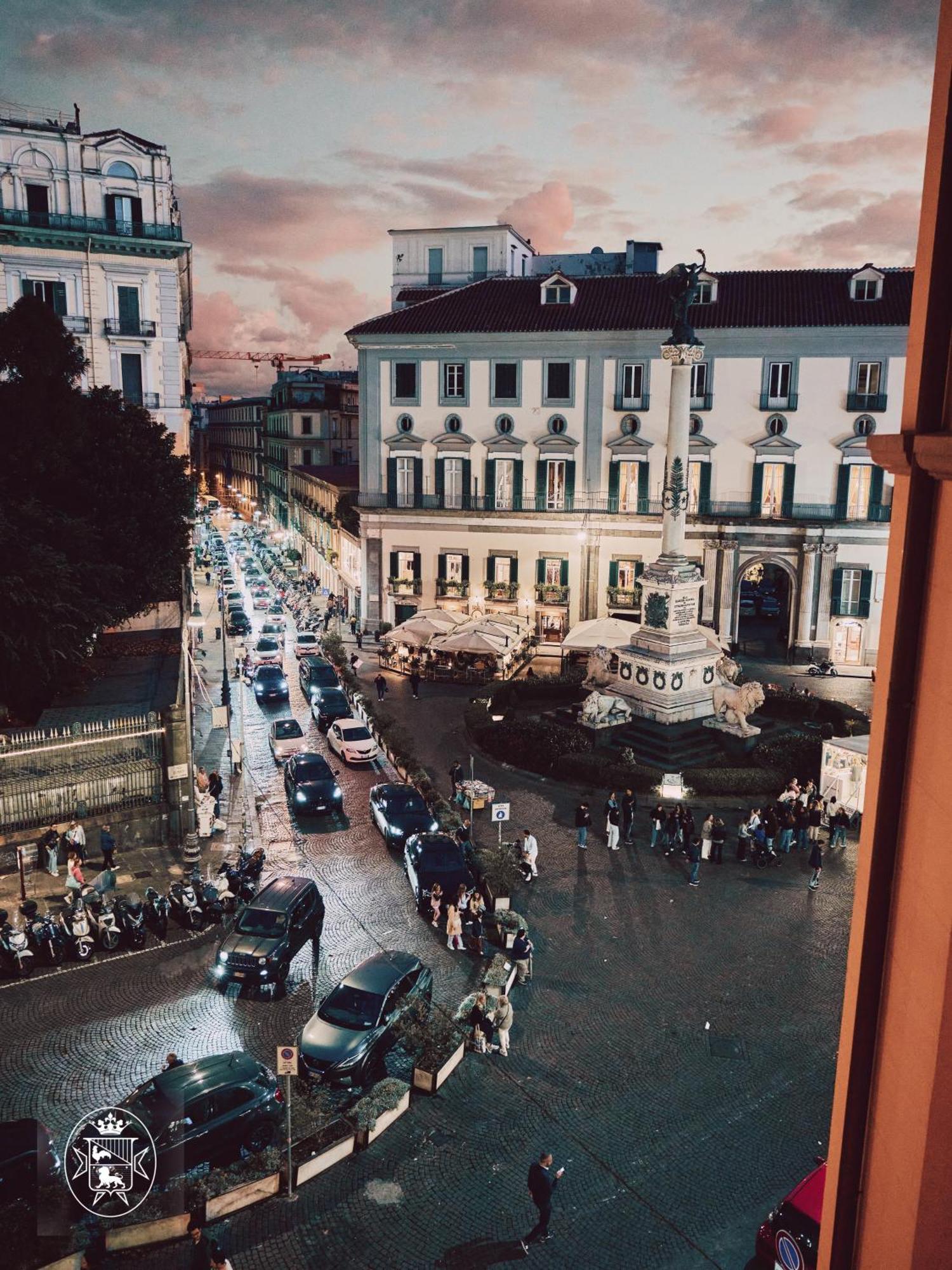Vista Piazza Dei Martiri